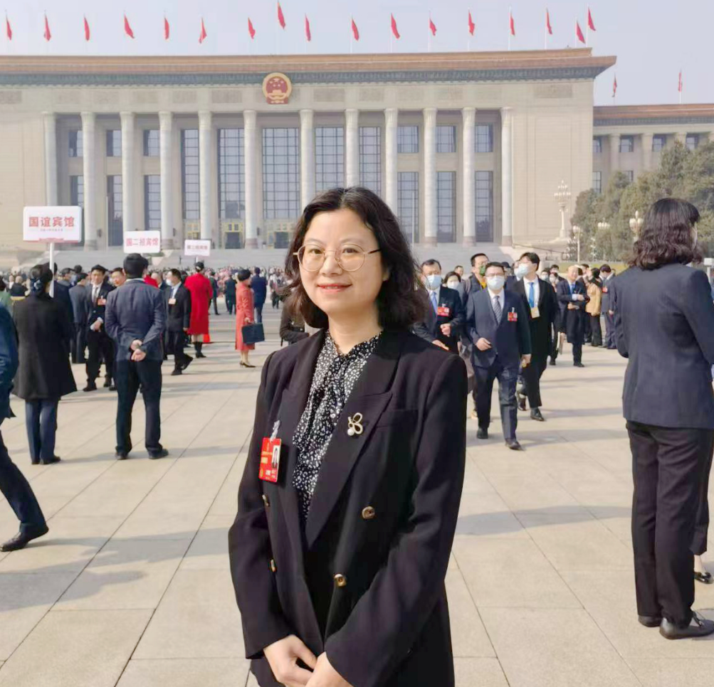 全国人大代表曹天兰:在西南地区布局水电领域国家级科技创新平台 全国人大代表曹天兰:在西南地区布局水电领域国家级科技创新平台